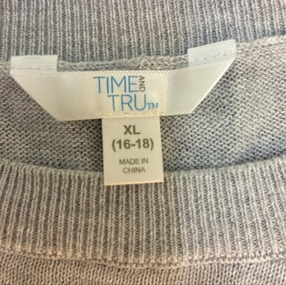 Time And Tru Gray And White Striped Women's Sweater with Teal Hearts On Sleeves - Picture 4 of 6